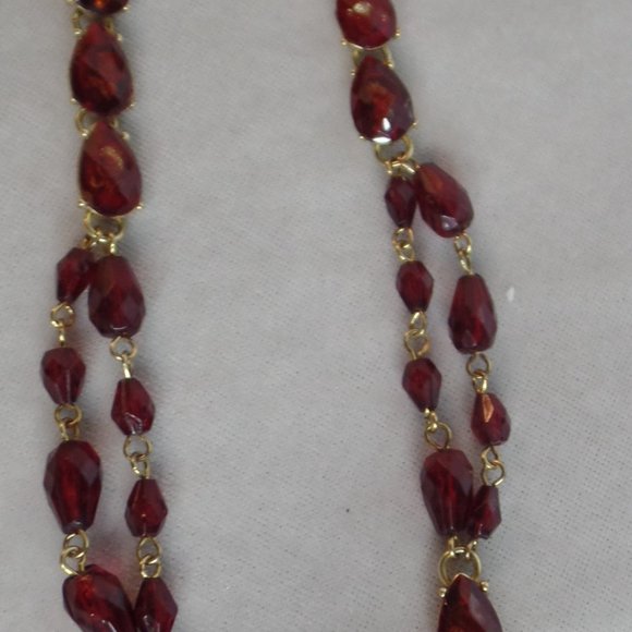 Liz Clairborne Floral Red Stones Necklace Goldtone - Picture 5 of 14
